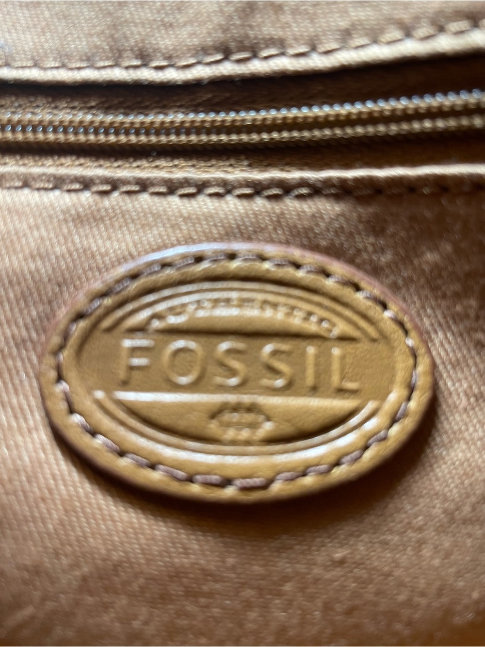 Fossil Cowhide Pebble Leather Shoulder HandBag in Tan Brown with front zipper - Picture 14 of 16
